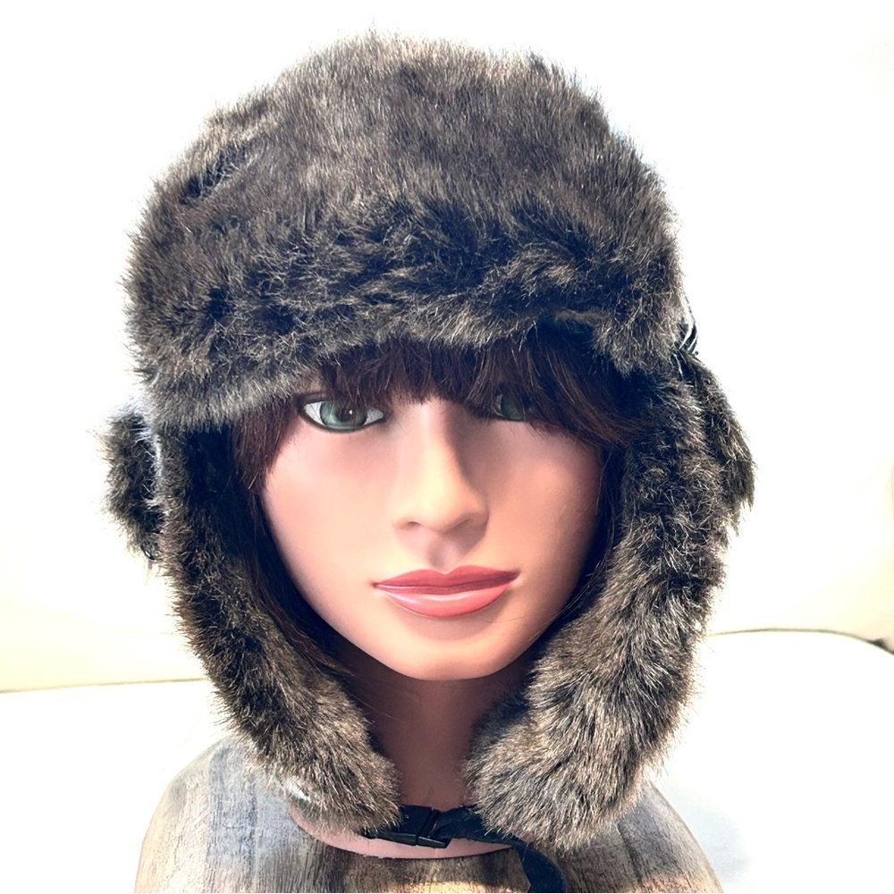 D & Y Black and White Houndstooth and Faux Fur Flapper Hat One Size